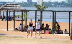 Foto de la galería: Disfrutando el calor en la ciudad: domingo relajado y para el agua en Costa Sur y El Brete