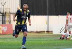 Foto de la galería:  Bartolomé Mitre ya está con un pie adentro y define la final en Rocamora ante su público