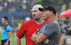 Foto de la galería:  Bartolomé Mitre ya está con un pie adentro y define la final en Rocamora ante su público