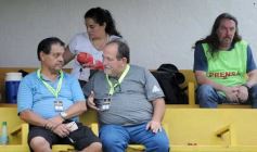 Foto de la galería:  Bartolomé Mitre ya está con un pie adentro y define la final en Rocamora ante su público