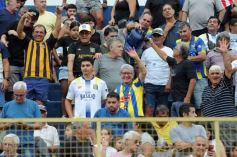 Foto de la galería:  Bartolomé Mitre ya está con un pie adentro y define la final en Rocamora ante su público