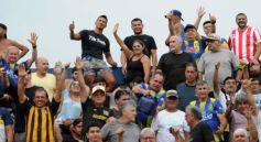 Foto de la galería:  Bartolomé Mitre ya está con un pie adentro y define la final en Rocamora ante su público