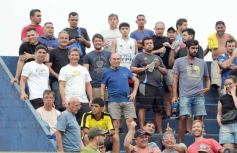 Foto de la galería:  Bartolomé Mitre ya está con un pie adentro y define la final en Rocamora ante su público