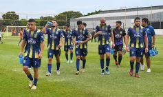 Foto de la galería:  Bartolomé Mitre ya está con un pie adentro y define la final en Rocamora ante su público