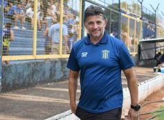 Foto de la galería:  Bartolomé Mitre ya está con un pie adentro y define la final en Rocamora ante su público