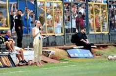 Foto de la galería:  Bartolomé Mitre ya está con un pie adentro y define la final en Rocamora ante su público