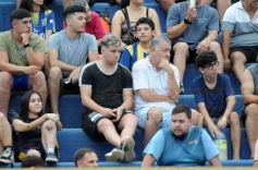 Foto de la galería:  Bartolomé Mitre ya está con un pie adentro y define la final en Rocamora ante su público