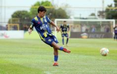 Foto de la galería:  Bartolomé Mitre ya está con un pie adentro y define la final en Rocamora ante su público