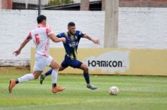 Foto de la galería:  Bartolomé Mitre ya está con un pie adentro y define la final en Rocamora ante su público