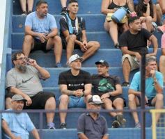 Foto de la galería:  Bartolomé Mitre ya está con un pie adentro y define la final en Rocamora ante su público