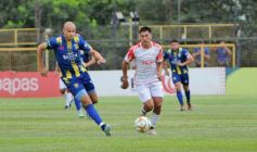 Foto de la galería:  Bartolomé Mitre ya está con un pie adentro y define la final en Rocamora ante su público