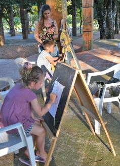Foto de la galería: En el Parque de la Ciudad: con la Biciescuela, juegos y otras reuniones se pasó la tarde con mucha recreación familiar