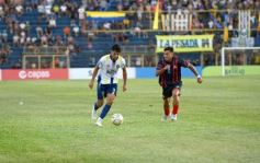 Foto de la galería: Bartolomé Mitre va por la hazaña en Santiago del Estero y el sueño de un nuevo ascenso para el fútbol Misionero
