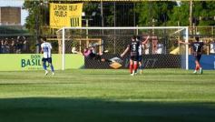 Foto de la galería: Bartolomé Mitre va por la hazaña en Santiago del Estero y el sueño de un nuevo ascenso para el fútbol Misionero