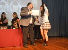 Foto de la galería: Segunda parte del encuentro y alegría que puso broche a la colación de los de 5to de la Madre de la Misericordia