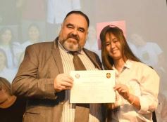 Foto de la galería: Segunda parte del encuentro y alegría que puso broche a la colación de los de 5to de la Madre de la Misericordia