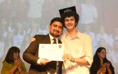 Foto de la galería: Segunda parte del encuentro y alegría que puso broche a la colación de los de 5to de la Madre de la Misericordia