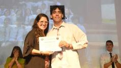 Foto de la galería: Segunda parte del encuentro y alegría que puso broche a la colación de los de 5to de la Madre de la Misericordia