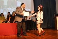 Foto de la galería: Segunda parte del encuentro y alegría que puso broche a la colación de los de 5to de la Madre de la Misericordia