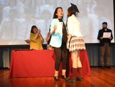 Foto de la galería: Segunda parte del encuentro y alegría que puso broche a la colación de los de 5to de la Madre de la Misericordia