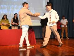 Foto de la galería: Segunda parte del encuentro y alegría que puso broche a la colación de los de 5to de la Madre de la Misericordia