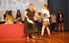 Foto de la galería: Segunda parte del encuentro y alegría que puso broche a la colación de los de 5to de la Madre de la Misericordia