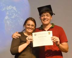 Foto de la galería: Segunda parte del encuentro y alegría que puso broche a la colación de los de 5to de la Madre de la Misericordia