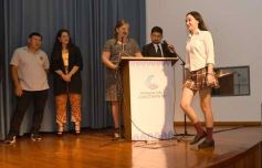 Foto de la galería: Segunda parte del encuentro y alegría que puso broche a la colación de los de 5to de la Madre de la Misericordia