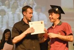 Foto de la galería: Segunda parte del encuentro y alegría que puso broche a la colación de los de 5to de la Madre de la Misericordia