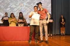 Foto de la galería: Segunda parte del encuentro y alegría que puso broche a la colación de los de 5to de la Madre de la Misericordia