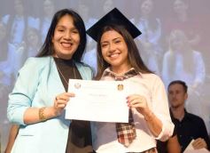 Foto de la galería: Segunda parte del encuentro y alegría que puso broche a la colación de los de 5to de la Madre de la Misericordia