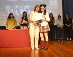 Foto de la galería: Segunda parte del encuentro y alegría que puso broche a la colación de los de 5to de la Madre de la Misericordia