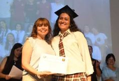 Foto de la galería: Segunda parte del encuentro y alegría que puso broche a la colación de los de 5to de la Madre de la Misericordia