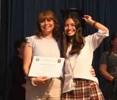 Foto de la galería: Segunda parte del encuentro y alegría que puso broche a la colación de los de 5to de la Madre de la Misericordia