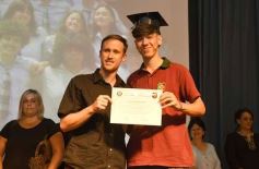 Foto de la galería: Segunda parte del encuentro y alegría que puso broche a la colación de los de 5to de la Madre de la Misericordia