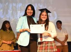 Foto de la galería: Segunda parte del encuentro y alegría que puso broche a la colación de los de 5to de la Madre de la Misericordia