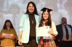 Foto de la galería: Segunda parte del encuentro y alegría que puso broche a la colación de los de 5to de la Madre de la Misericordia