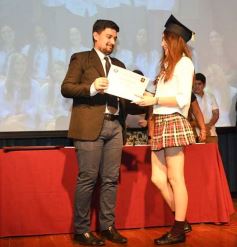 Foto de la galería: Segunda parte del encuentro y alegría que puso broche a la colación de los de 5to de la Madre de la Misericordia