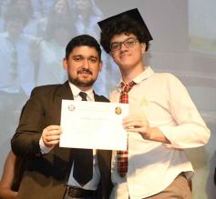 Foto de la galería: Segunda parte del encuentro y alegría que puso broche a la colación de los de 5to de la Madre de la Misericordia