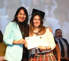 Foto de la galería: Segunda parte del encuentro y alegría que puso broche a la colación de los de 5to de la Madre de la Misericordia