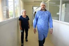 Foto de la galería: Junto a Canal 12, visita a la Biofábrica, entrevistas, recorrido por el laboratorio y producción 