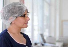 Foto de la galería: Junto a Canal 12, visita a la Biofábrica, entrevistas, recorrido por el laboratorio y producción 