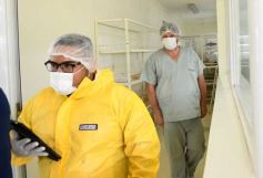 Foto de la galería: Junto a Canal 12, visita a la Biofábrica, entrevistas, recorrido por el laboratorio y producción 