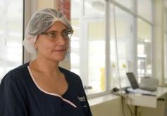 Foto de la galería: Junto a Canal 12, visita a la Biofábrica, entrevistas, recorrido por el laboratorio y producción 