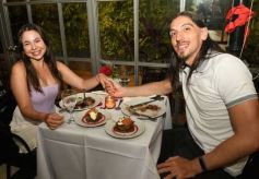 Foto de la galería: Con San Valentín, familias y gente amiga, mucho del día y noche en la ciudad en este febrero de disfrute