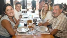 Foto de la galería: Con San Valentín, familias y gente amiga, mucho del día y noche en la ciudad en este febrero de disfrute