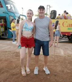 Foto de la galería: A puro color, ritmo y fiesta, los Carnavales Misioneros 2025 vivieron su lanzamiento oficial en Posadas