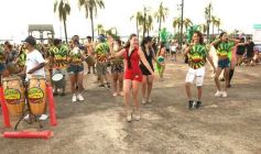 Foto de la galería: A puro color, ritmo y fiesta, los Carnavales Misioneros 2025 vivieron su lanzamiento oficial en Posadas