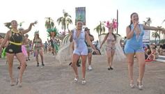 Foto de la galería: A puro color, ritmo y fiesta, los Carnavales Misioneros 2025 vivieron su lanzamiento oficial en Posadas