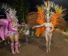 Foto de la galería: San Javier celebró el inicio de los Carnavales Misioneros con una noche de música y tradición